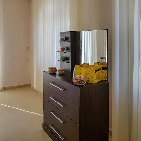 3-bedroom By The Pool ヴィラ