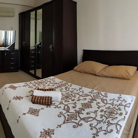 3-bedroom By The Pool ヴィラ